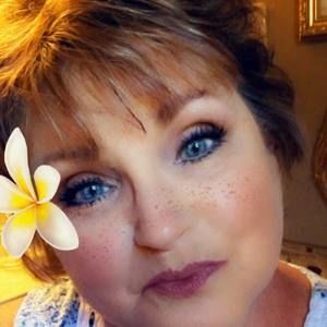 Meet your Posher, Phyllis